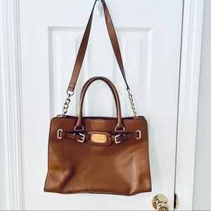 Gorgeous Michael Kors Pebbled Rich Brown/Gold Pebbled Leather Crossbody/Satchel